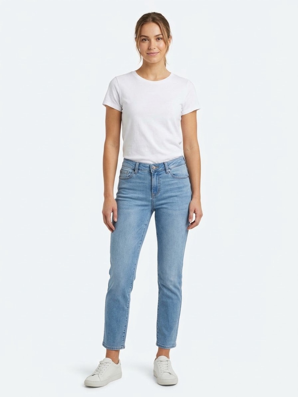Dressbarn light wash skinny jeans size 4